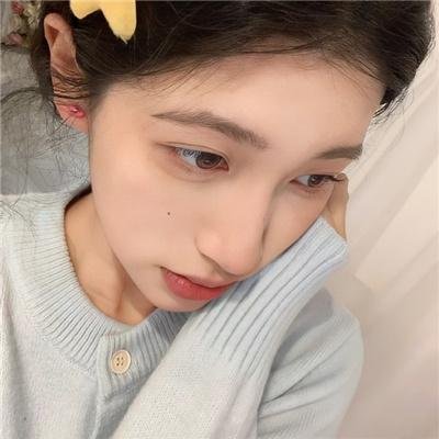 宠物粉红鹅卵石